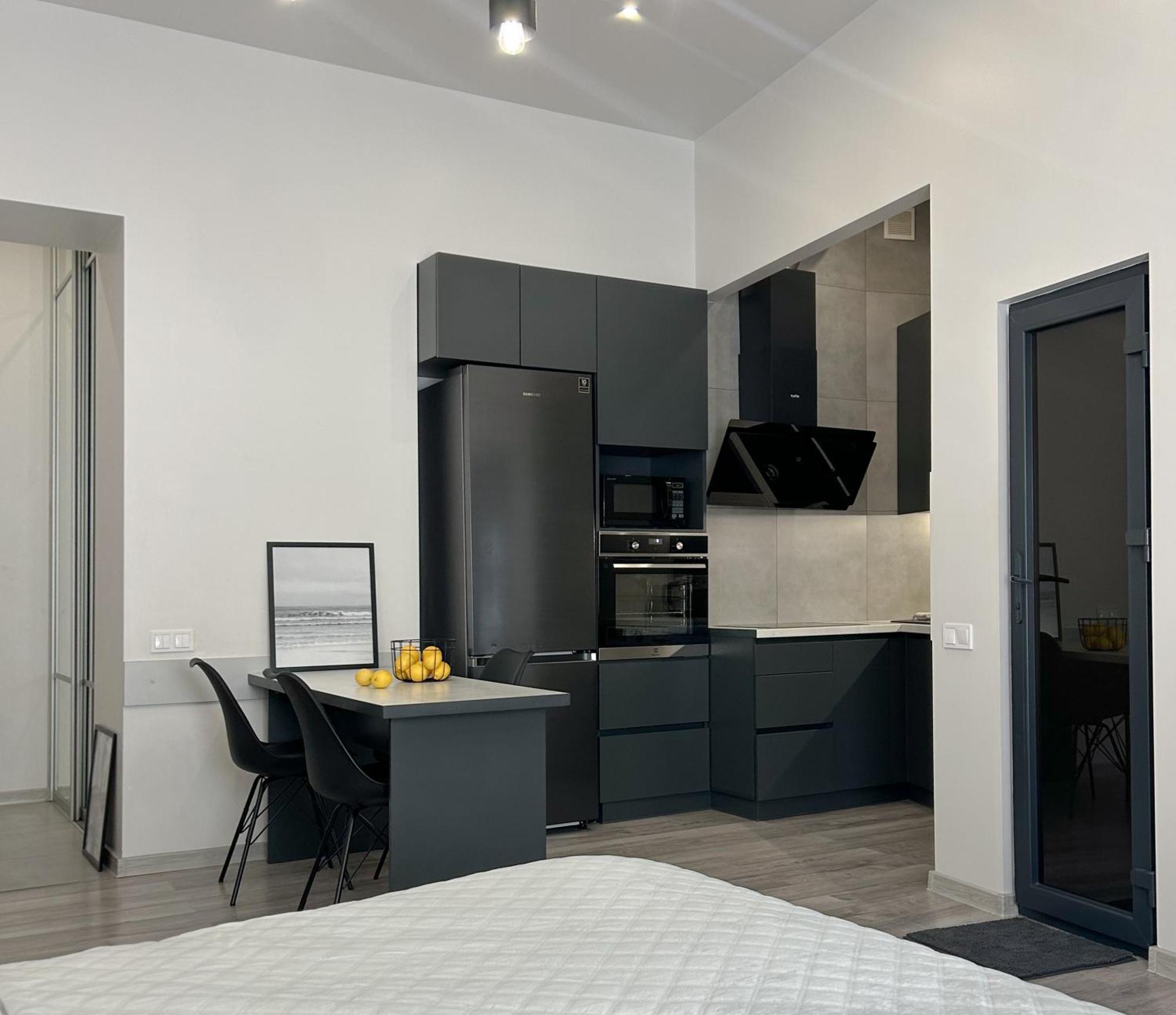 Apartment Miamo городоцька 45 *